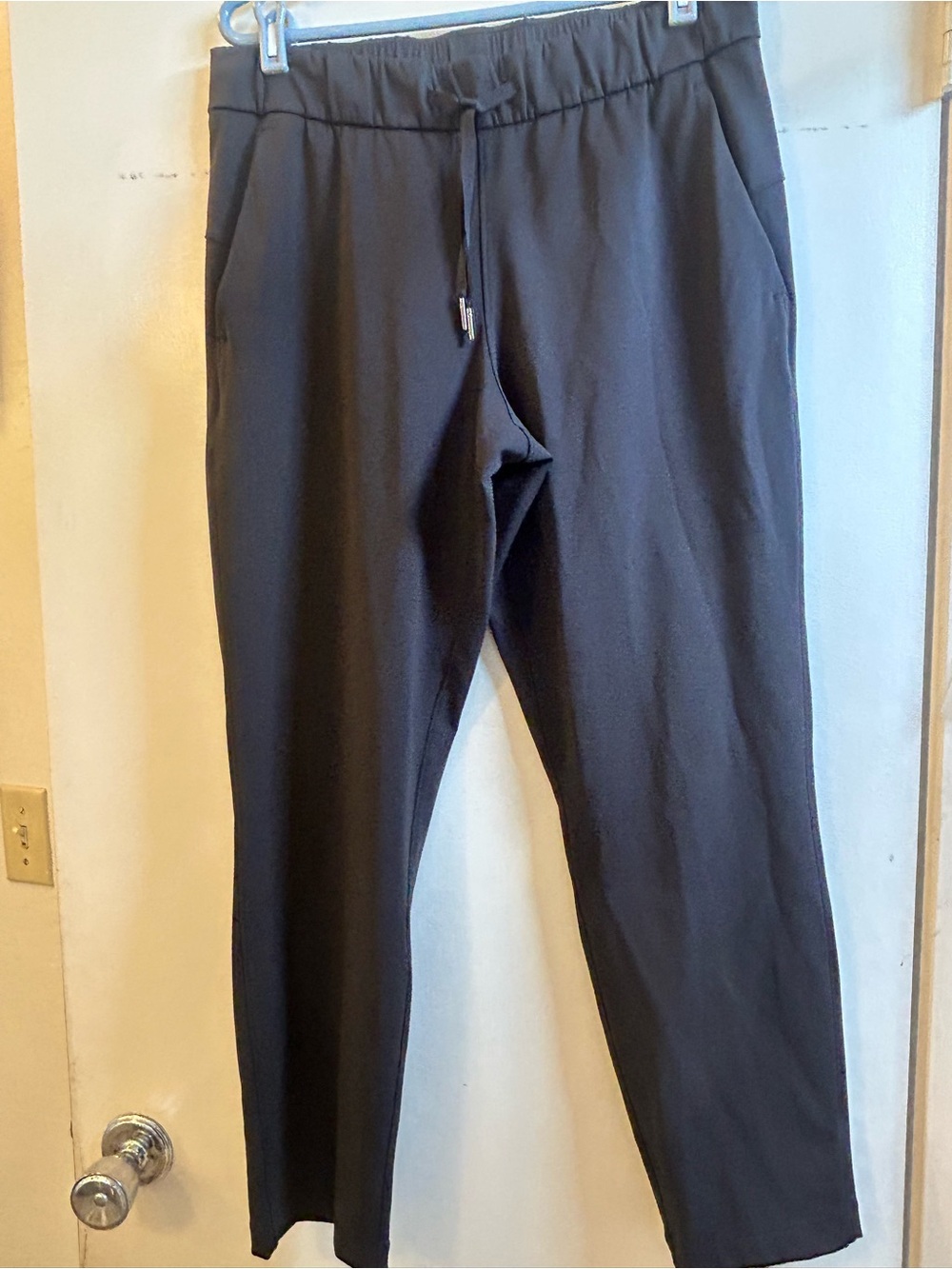 lululemon Women’s Black Yoga Athleisure Ankle Pants 8 Drawstring Tapered